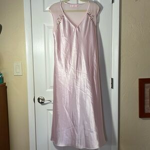 Oscar de la Renta pink tag long nightgown sheer  top embroidered no size tag